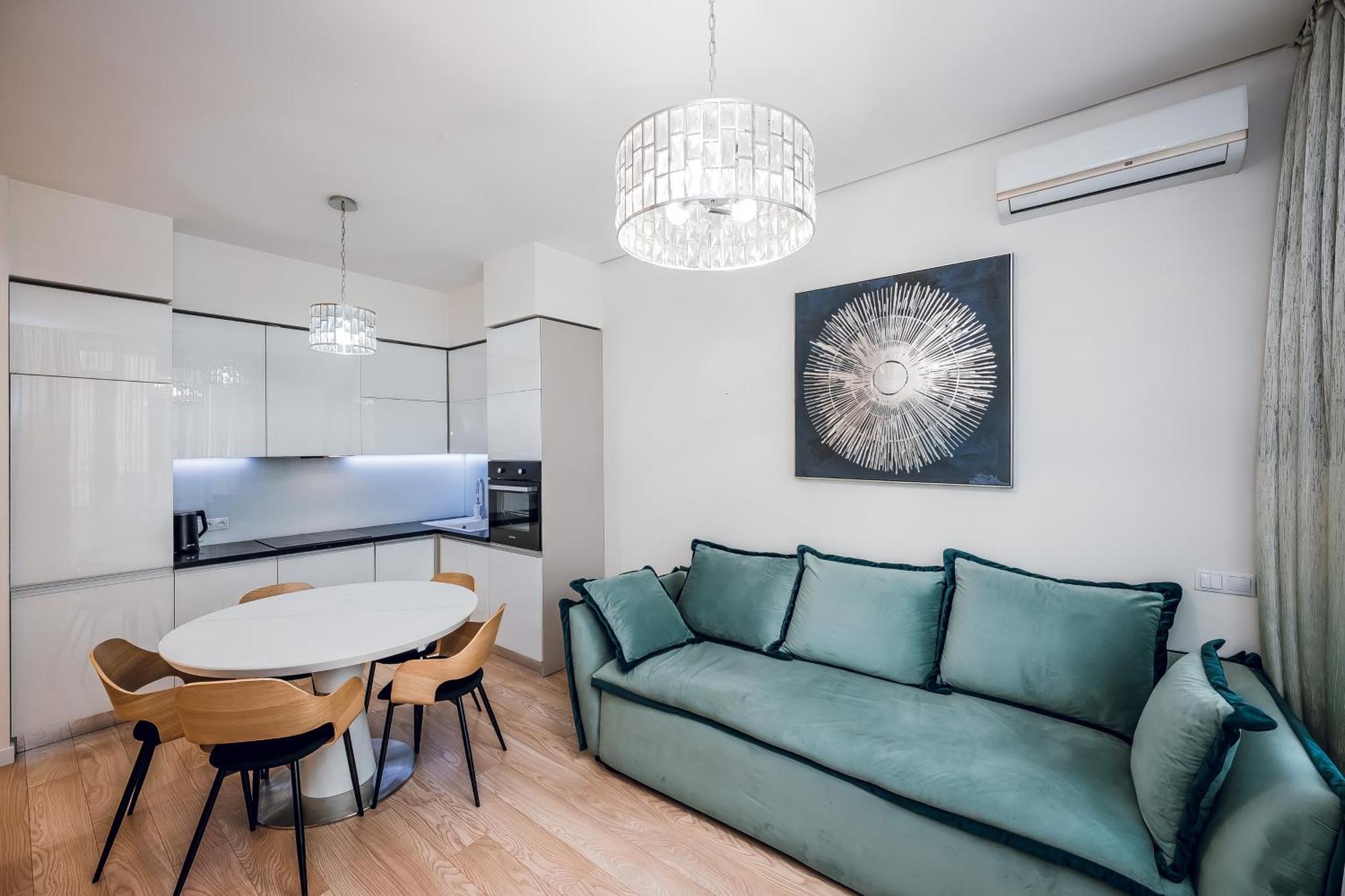 Petrovdom 8-59 In Rc Tetris Hall, Dilova Street 1-2 Apartment Kyiv